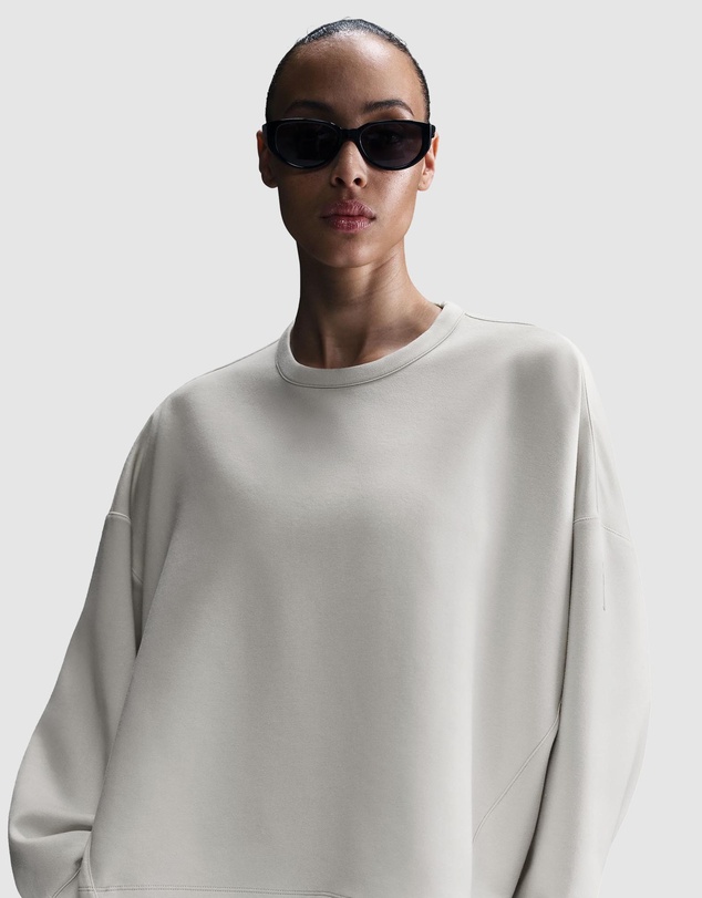 Nike - 24.7 ImpossiblySoft Dri-FIT Oversized Crew-Neck Top