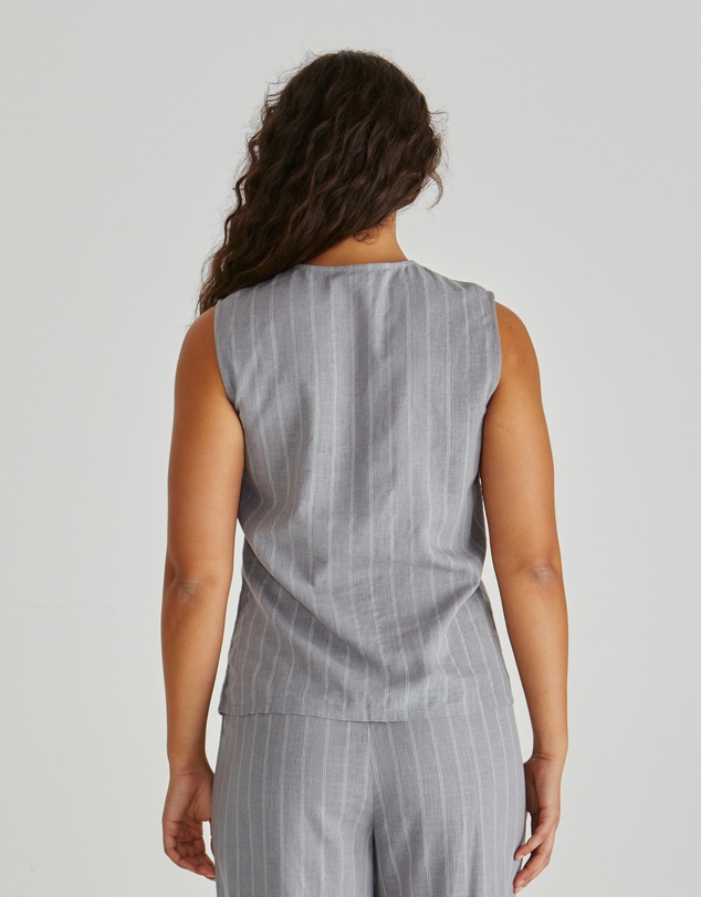 Sass - Petra Vest