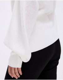 Minima Esenciales - Oriel Off Shoulder Knit Top