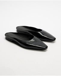 AERE - Tala Leather Mules