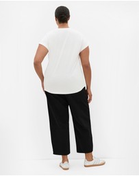 City Chic - Plus size Davina Cotton Tee - ivory