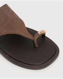 Betts - Dolphin Junior Leather Thong Sandals