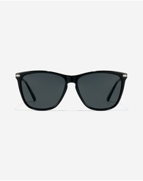 Hawkers Co - HAWKERS - Polarized Black Dark ONE CROSSWALK Sunglasses for Men and Women UV400