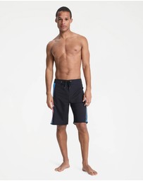 Quiksilver - Mens Surfsilk Holmes 20