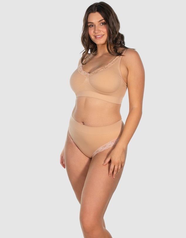 B Free Intimate Apparel - Lace Minimiser Bra (C-D-DD-E-F) Cup