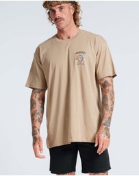 Vacancy Co - Nurture Nature Tee