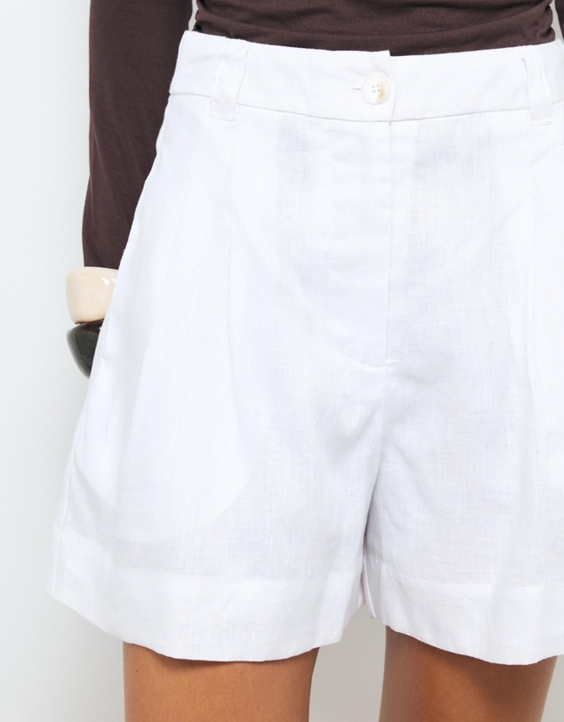 AERE - Sylvie Pleat Linen Shorts