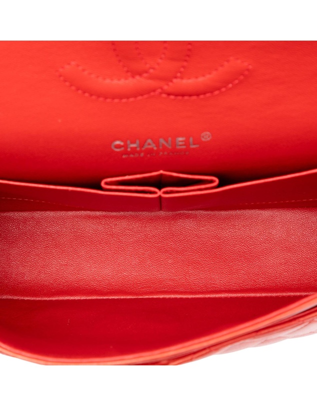 Pre-Loved by Azura Reborn - Pre-Loved Medium Classic Lambskin Double Flap