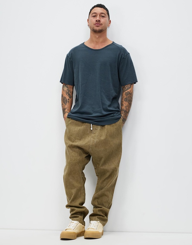 Surrounded By Ghosts - The Arsenic Relaxed Rib Knit Tail T-Shirt