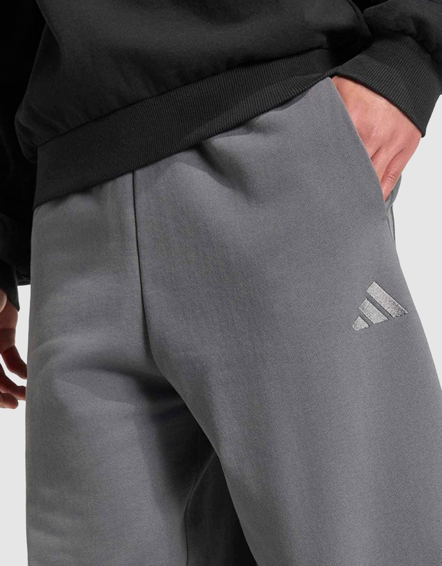 adidas Sportswear - Kit Small Logo Regular Cuffed Pants