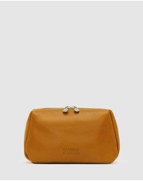 Republic of Florence - The Otto Yellow Leather Dopp Kit