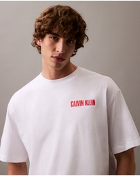 Calvin Klein Jeans - Vertical Logo Graphic Classic T-Shirt