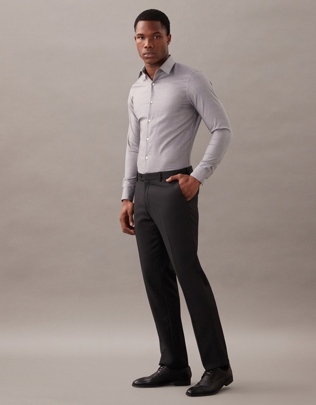 Calvin Klein - Slim Performance Dress Shirt