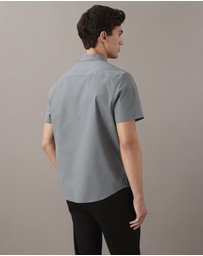 Calvin Klein - Cotton Stretch Classic Button Down Shirt