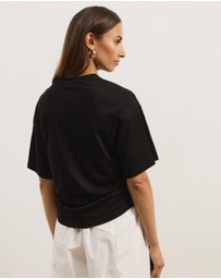Atmos&Here - Short Sleeve Funnel Neck T-Shirt