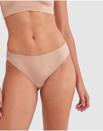 NUDE 2