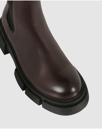 S by Sempre Di - Laila Chelsea Boots
