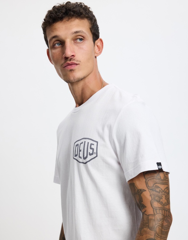 Deus Ex Machina - Camperdown Tee
