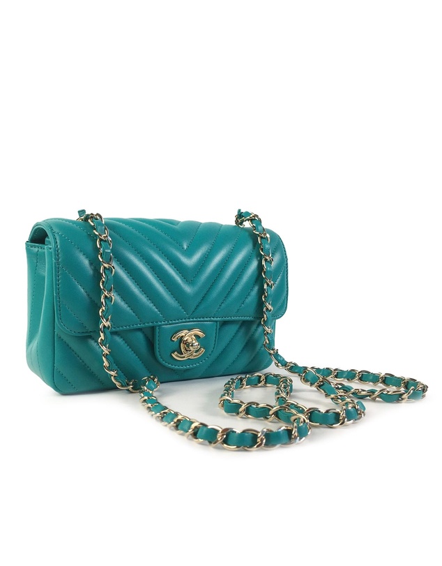 Pre-Loved by Azura Reborn - Pre-Loved chanel Chanel Chevron Quilted Crossbody
