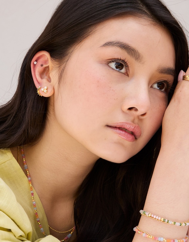Dower & Hall - Women's Star Huggie Hoops in Gold Vermeil