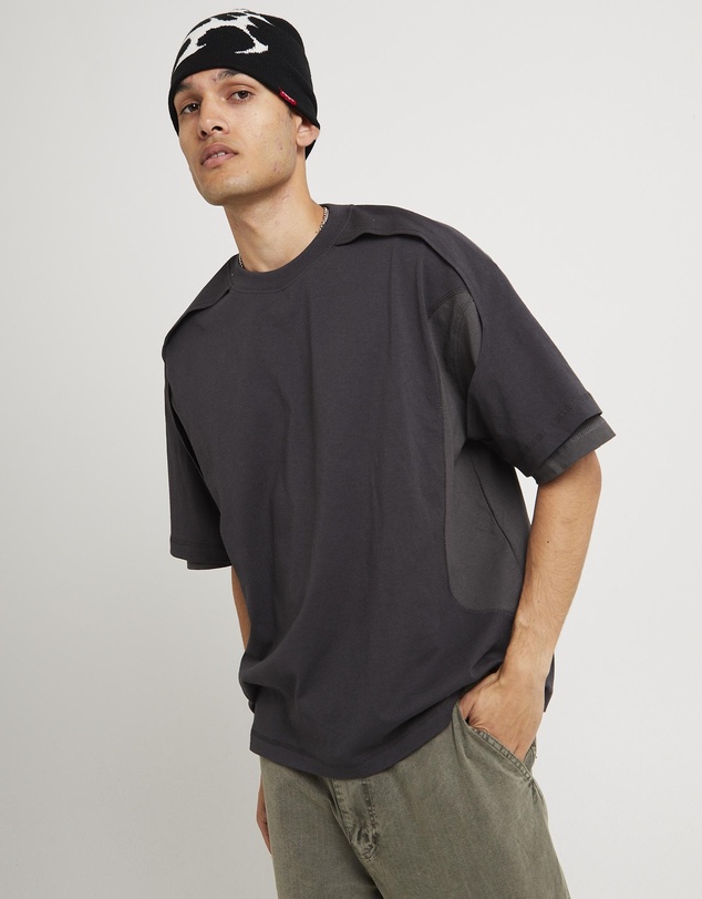 Black Noise White Rain - Workshop Double Layer Short Sleeve T-Shirt