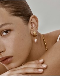 Amber Sceats - Honeysuckle Earrings