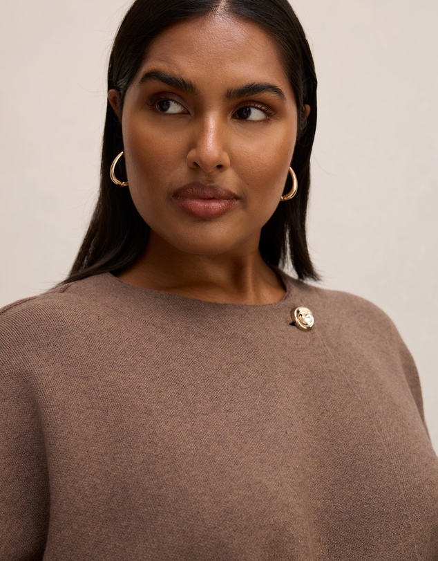 Forever New Curve - Tabitha Curve Knitted Cape