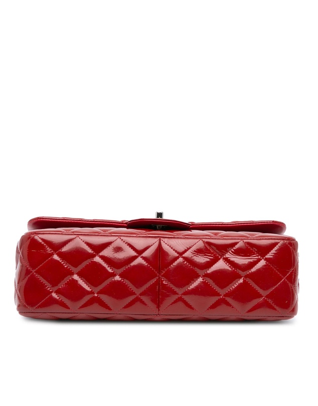 Pre-Loved by Azura Reborn - Pre-Loved chanel Elegant Quilted Handbag with Chain Strap