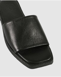 S by Sempre Di - Avela Slides