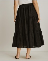 Atmos&Here Curvy - Clara Plisse Tiered Maxi Skirt