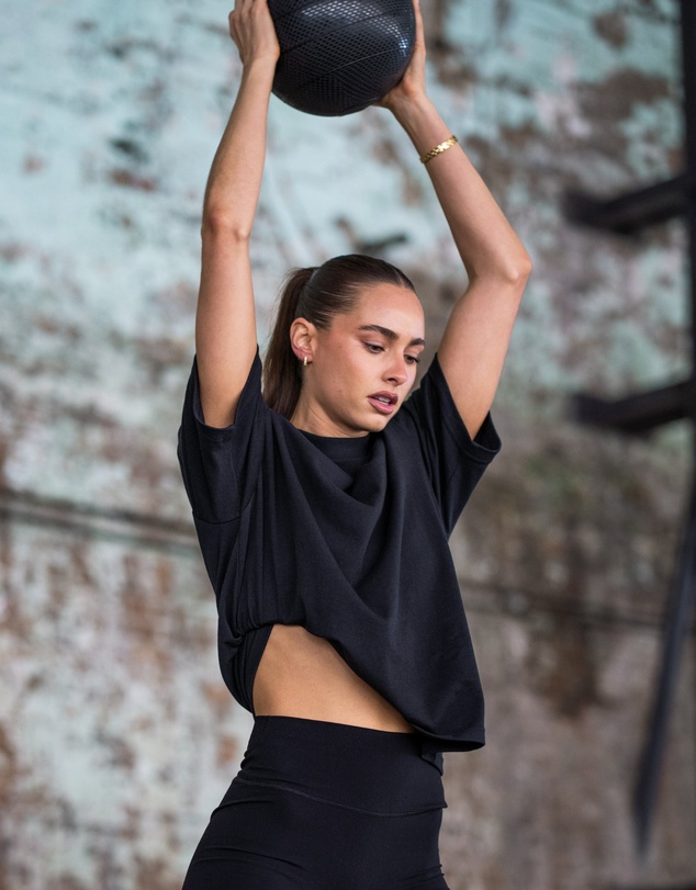 Muscle Republic - Essentials Tee