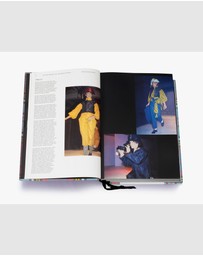 Brumby Sunstate - Vivienne Westwood: Catwalk