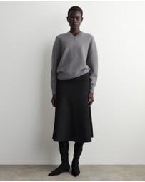 COS - Rounded Wool V-Neck Jumper