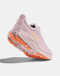 HOKA - Arahi 8 - Women's