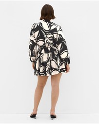 City Chic - Plus size Kinsley Mono Print Mini Dress - bone