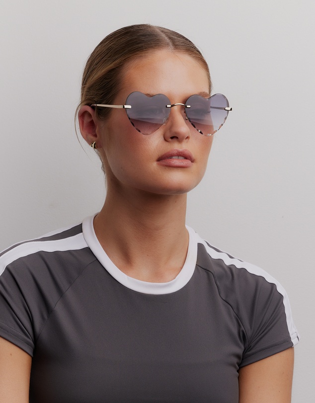 Reality Eyewear - Two Hearts