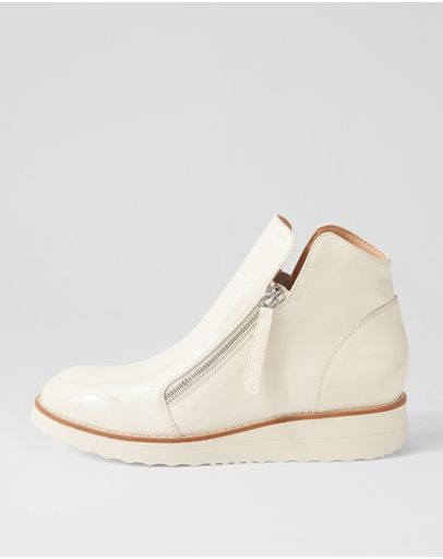 IVORY-IVORY SOLE