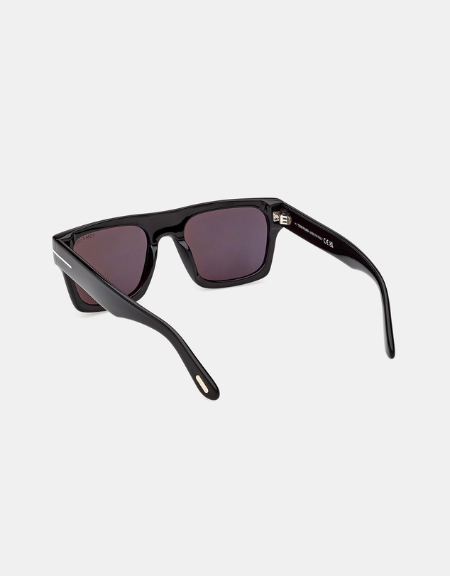 Tom Ford - Cyrus-02