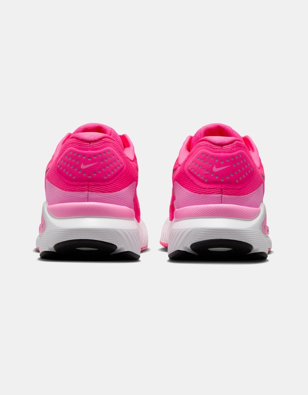 Nike - Structure 26 - Women's
