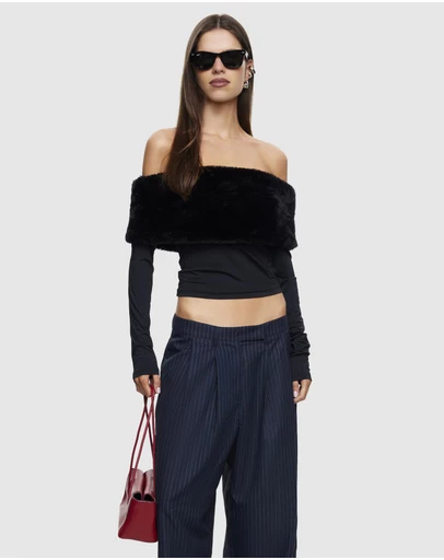 Lioness - Waldorf Off Shoulder