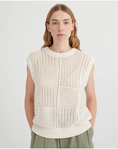 Kowtow - Verse Top