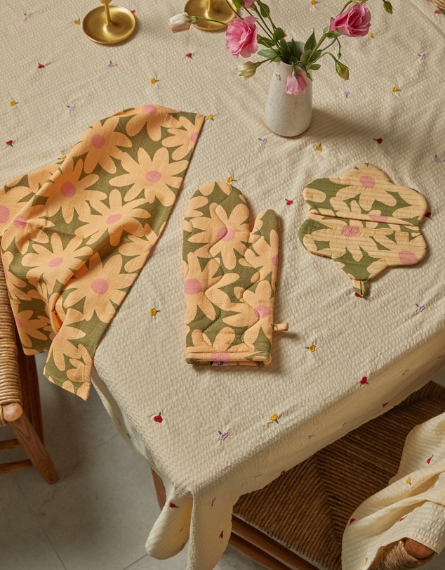 Mosey Me - Marlo Oven Mitt