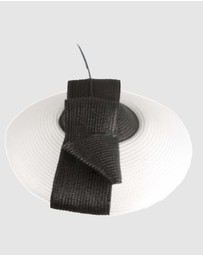 Max Alexander - Saucer White Black Racing Fascinator Hat