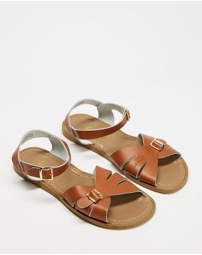 Tan