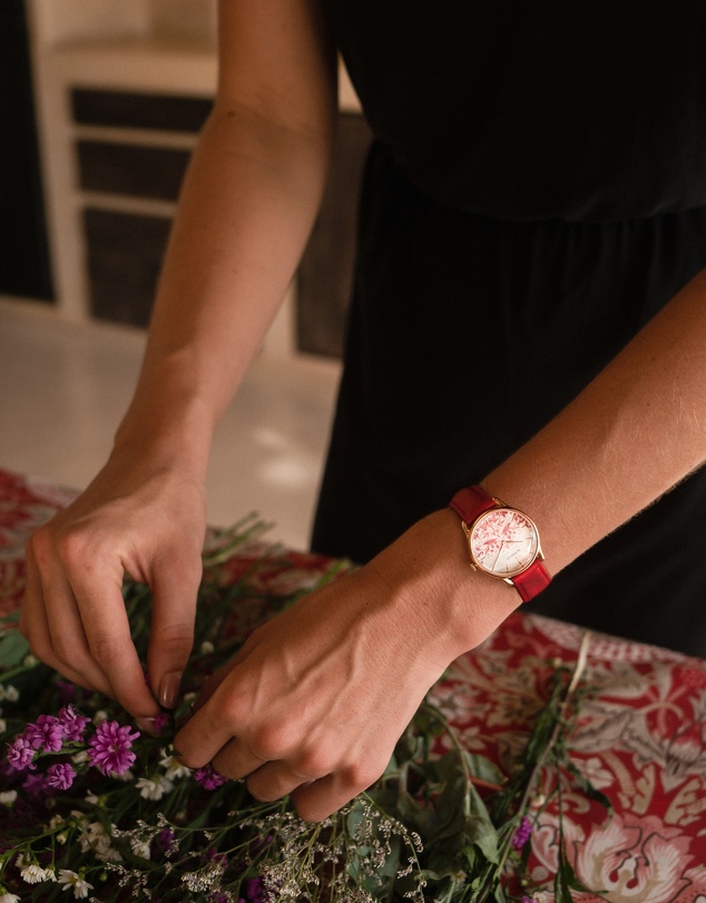 August Berg - Morris & Co 30mm Rouge Strawberry Thief Watch