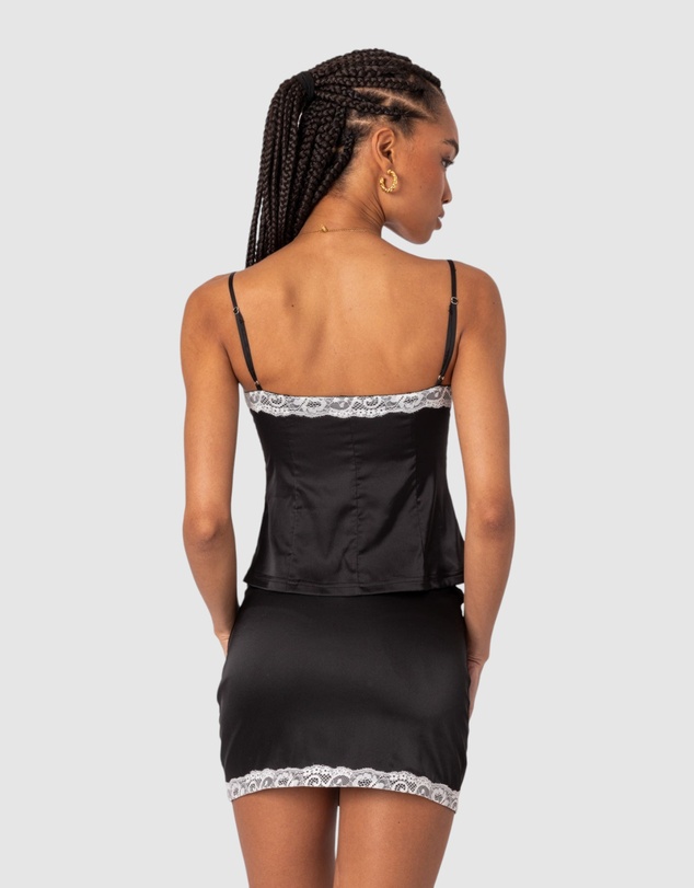 EDIKTED - Feyra Satin Button Front Tank Top