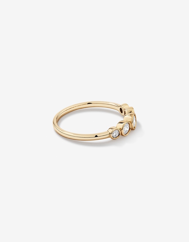 Michael Hill - 0.46 Carat TW Round Brilliant Graduated Diamond Bezel Set Ring in 10kt Yellow Gold