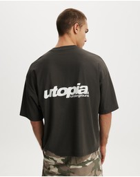 Cotton On - Cropped Fit Graphic T-Shirt