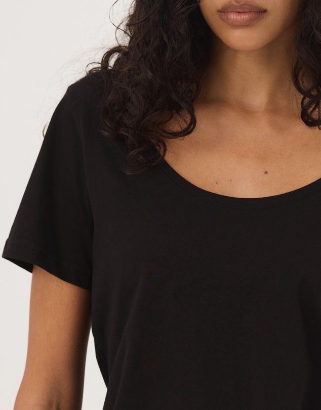 Atmos&Here - Organic Cotton Scoop Neck Tee