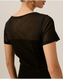 Tussah - Olivia V-Neck Crepe Top